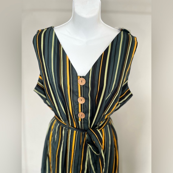 Striped women’s dress - Picture 5 of 9